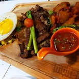 molten-diner-thompson10