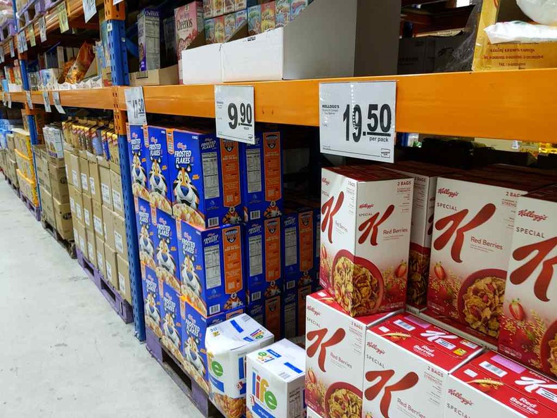 NTUC-fairprice-warehouse-club-03.jpg