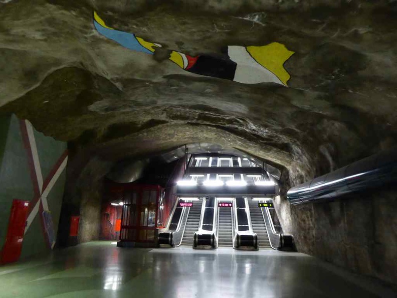 stockholm-metro-art-024