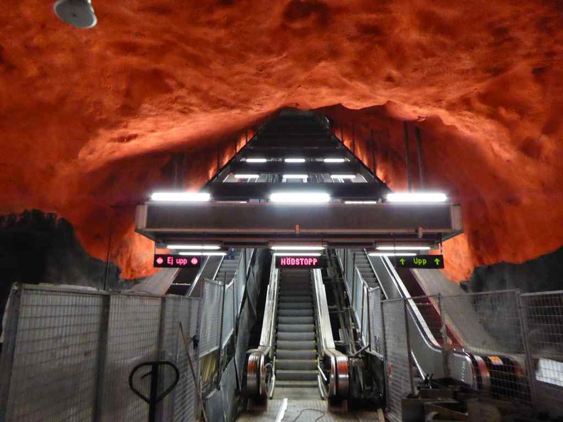 stockholm-metro-art-007.jpg