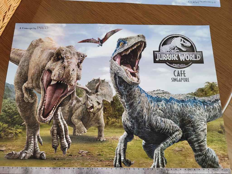 jurassic-world-cafe-008.jpg