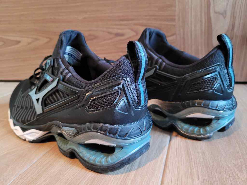 mizuno-wave-20-006