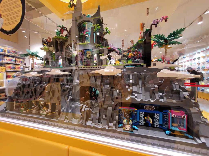 lego-store-suntec-018.jpg