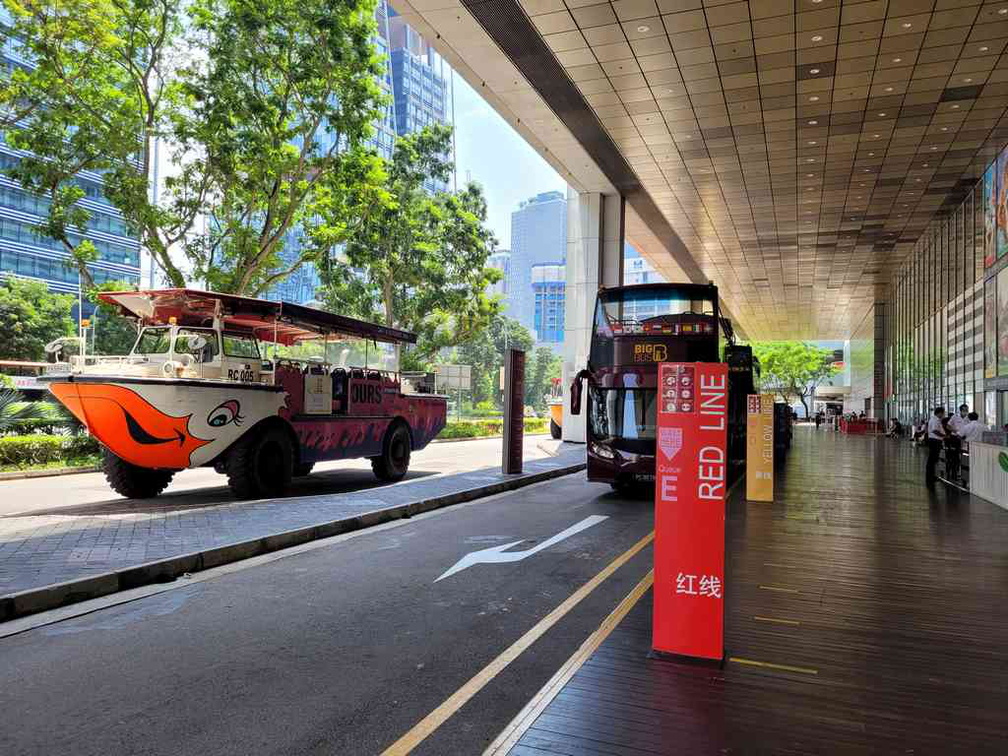 duck-tours-marina-bay-01