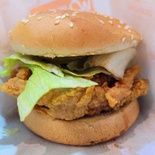 incredible-chicken-burgers-myvillage-04.jpg