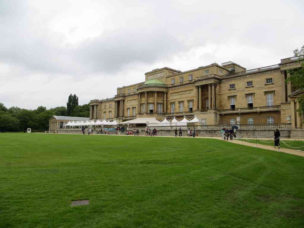 buckingham-palace-uk-03