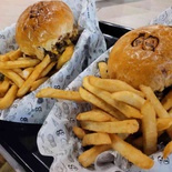 burgs-burgers-warung-02