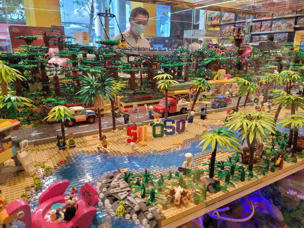 sentosa-lego-shop-05