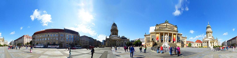 gendarmenmarkt-berlin-pano1