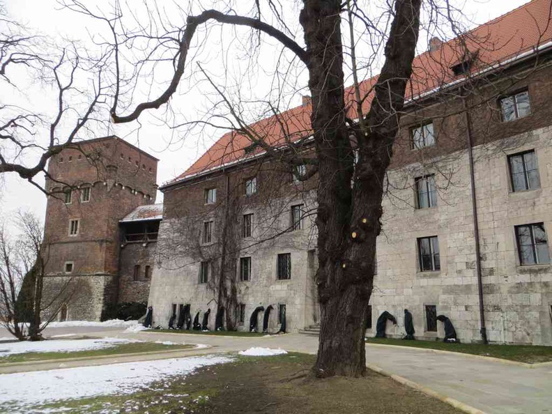 Wawel palace-krakow-poland-04.jpg