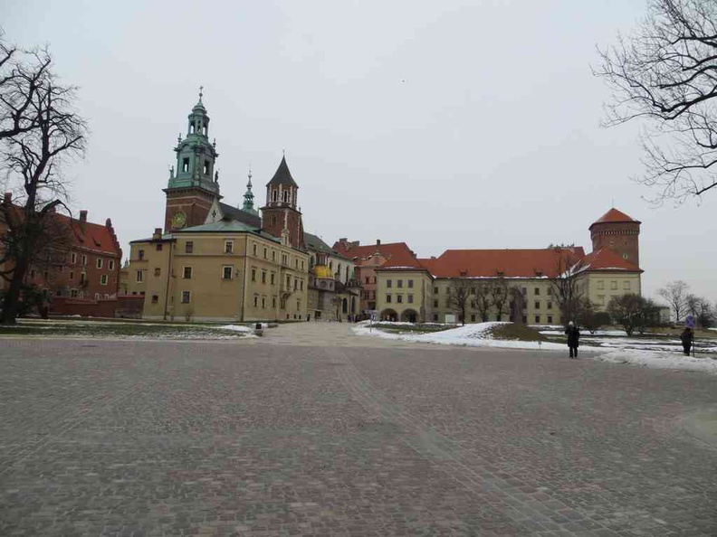 Wawel palace-krakow-poland-03.jpg