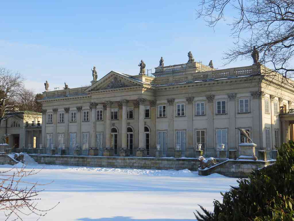 royal-kazienowski-park-poland-04