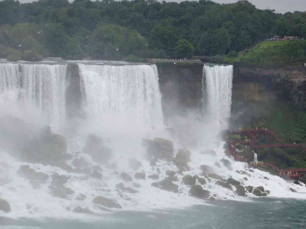 niagara falls ontario-maid-mist-14