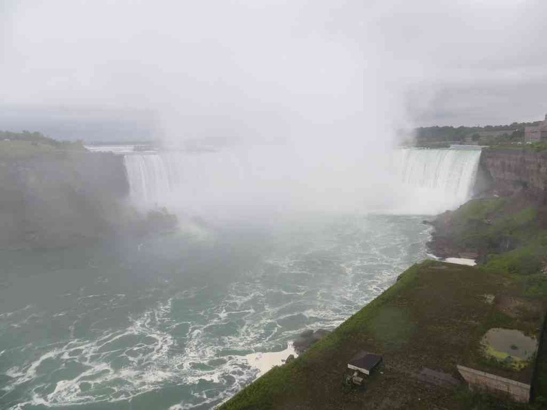 niagara falls ontario-maid-mist-08