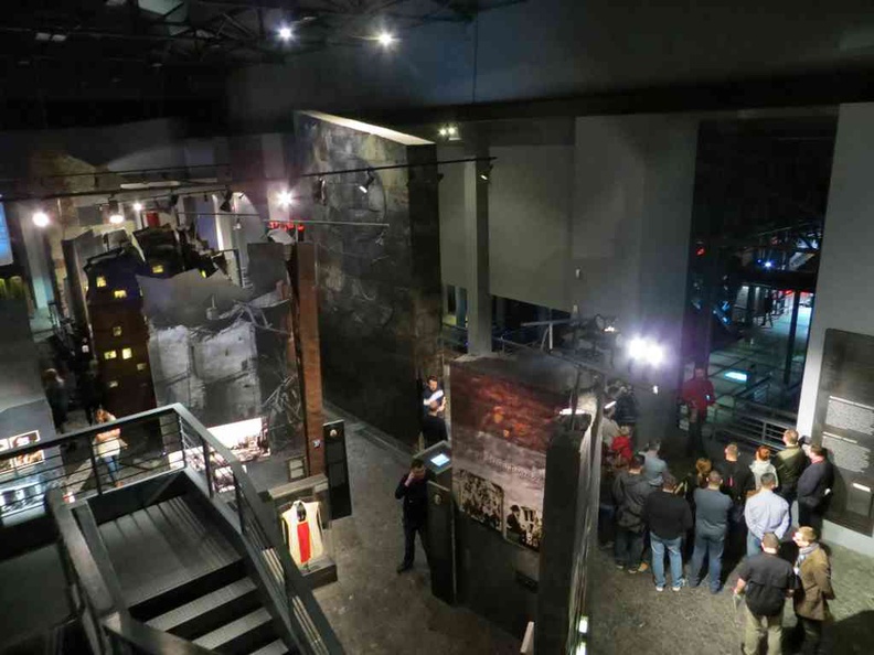 warsaw-uprising-museum-18