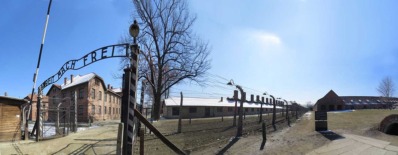 auschwitz-pano1.jpg