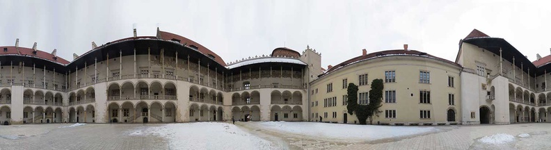 wawel-palace-sigismund.jpg