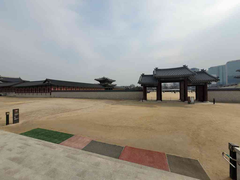 gyeongbokgung-palace-seoul-05.jpg