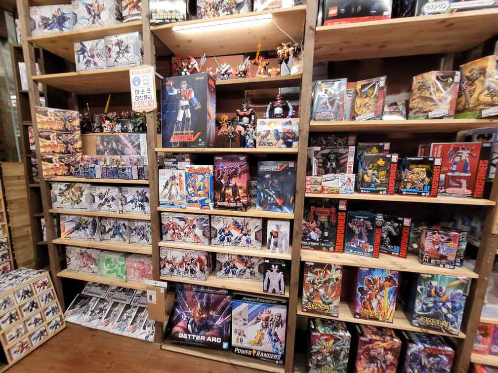 seoul-city-dongdaemun-toy-street-17