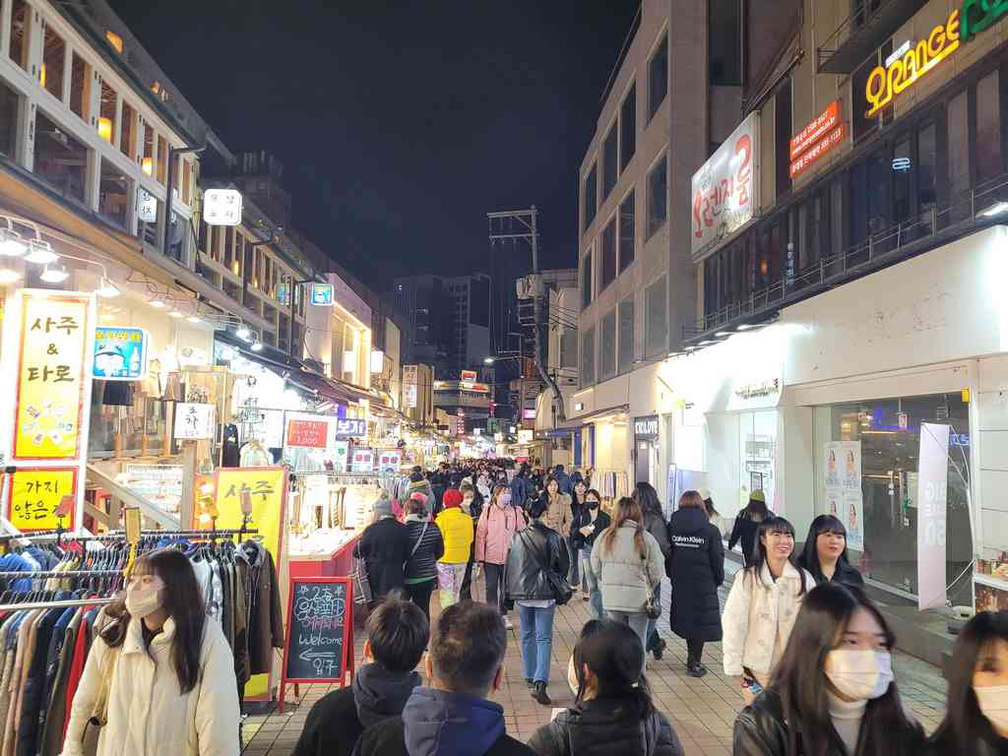 seoul-hongdae-district-11