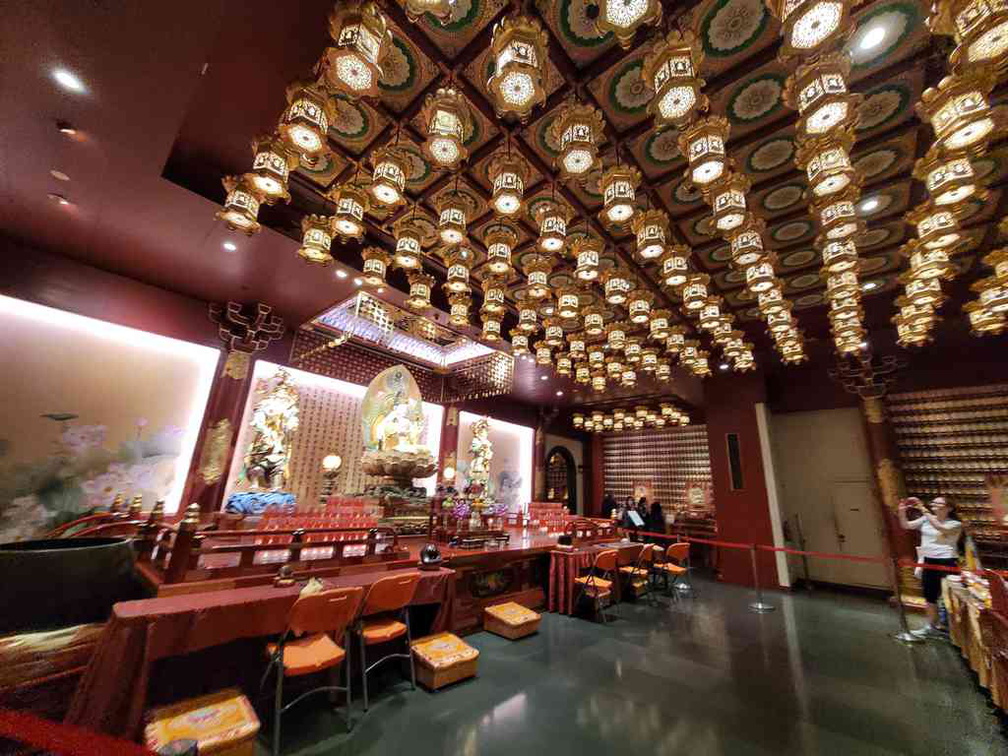 buddha-tooth-relic-temple-07