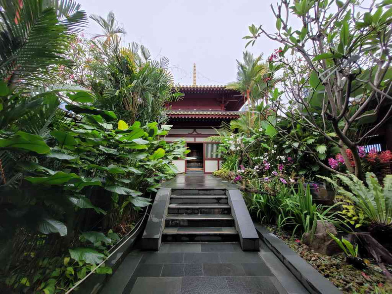 buddha-tooth-relic-temple-14