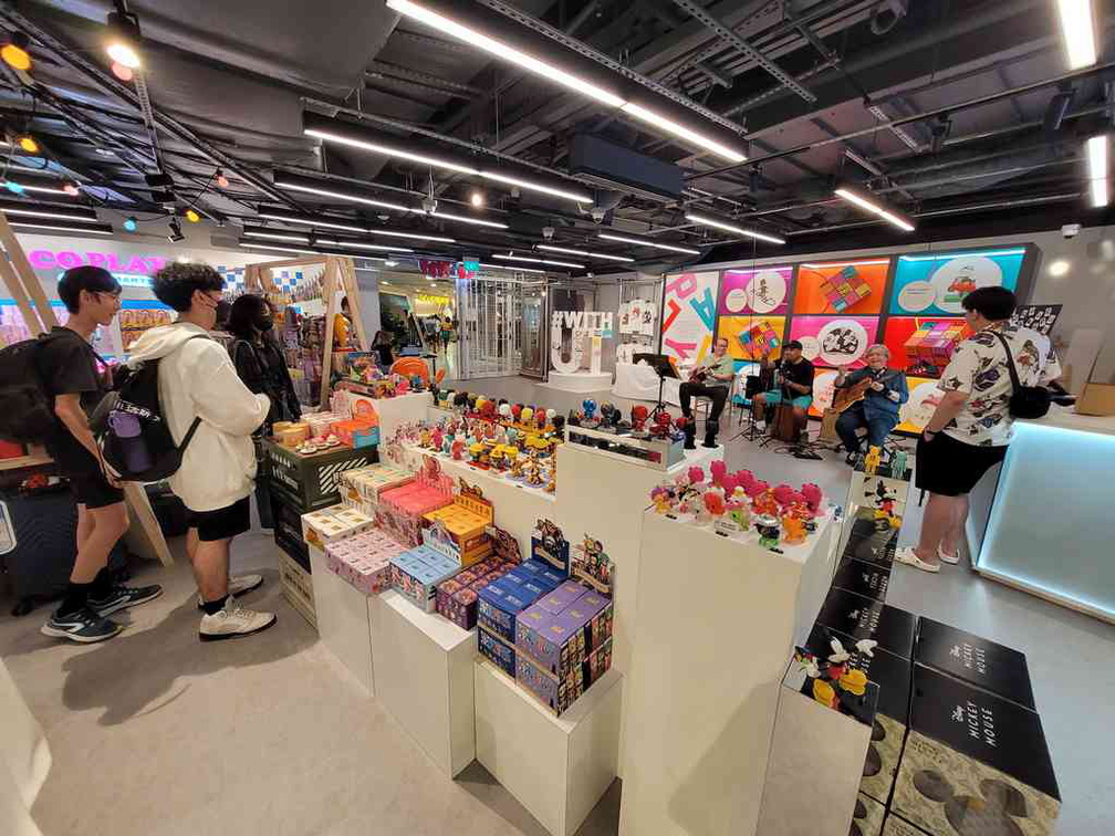 co-play-plaza-singapura-12