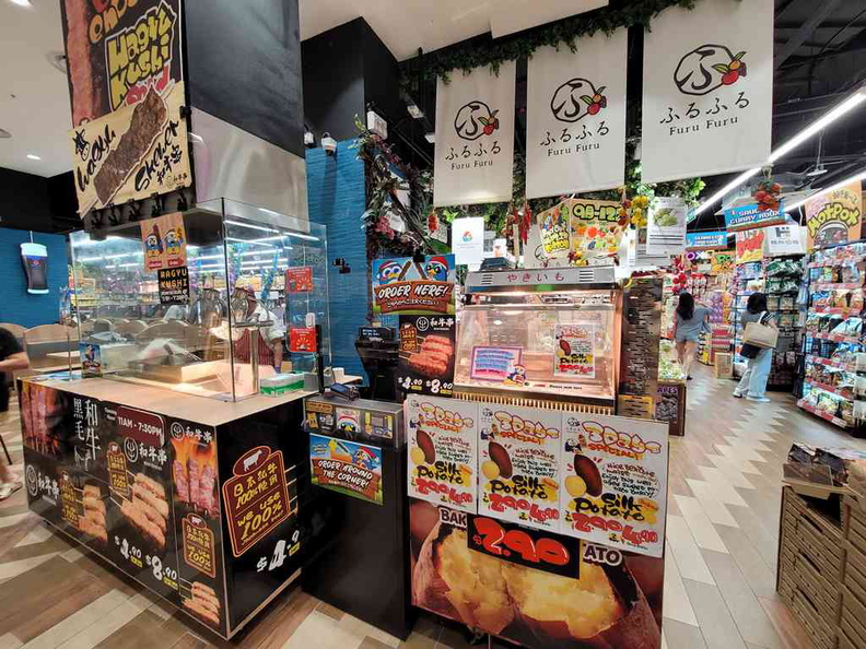 donki-donki-jurong-point-02.jpg