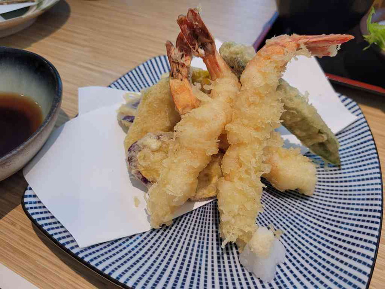 uya-eel-japanese-wheelock-place-13.jpg