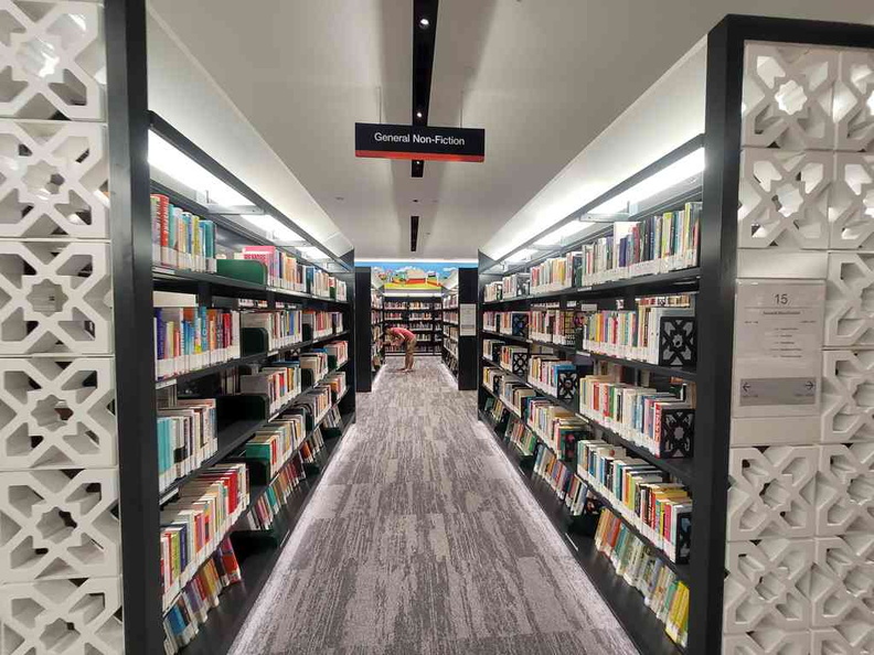 new-bugis-central-library-12