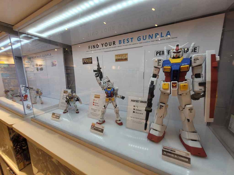toys-r-us-vivocity-flagship-store-07