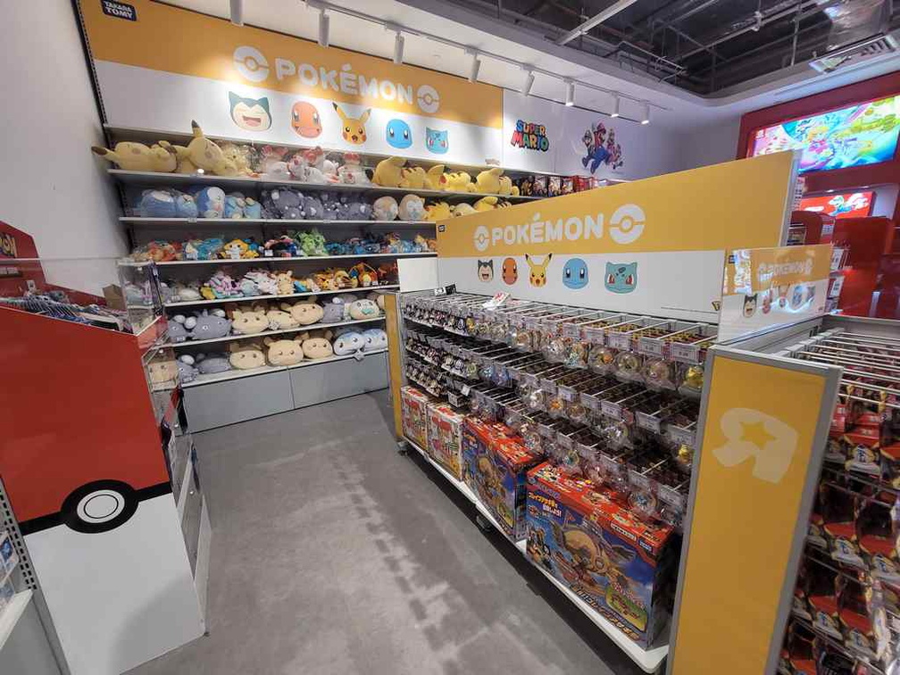 toys-r-us-vivocity-flagship-store-04