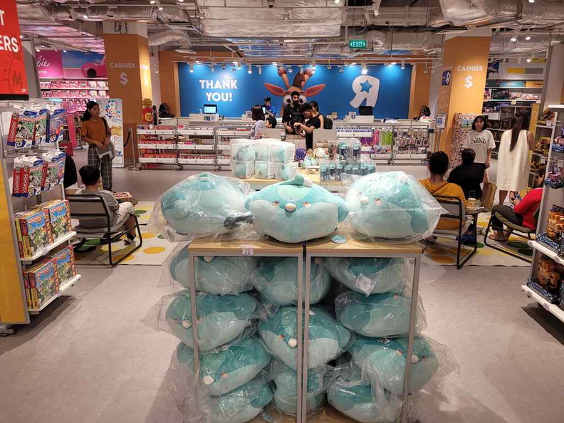 toys-r-us-vivocity-flagship-store-15