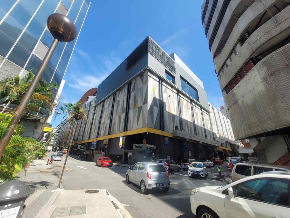 exploring-plaza-low-yat-kl-01