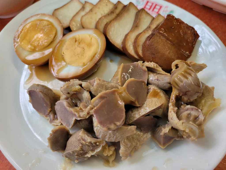 today-resturant-chicken-rice-11