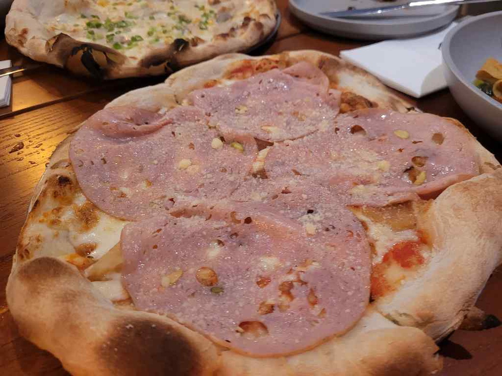 pizza-amore-pasir-ris-mall-11