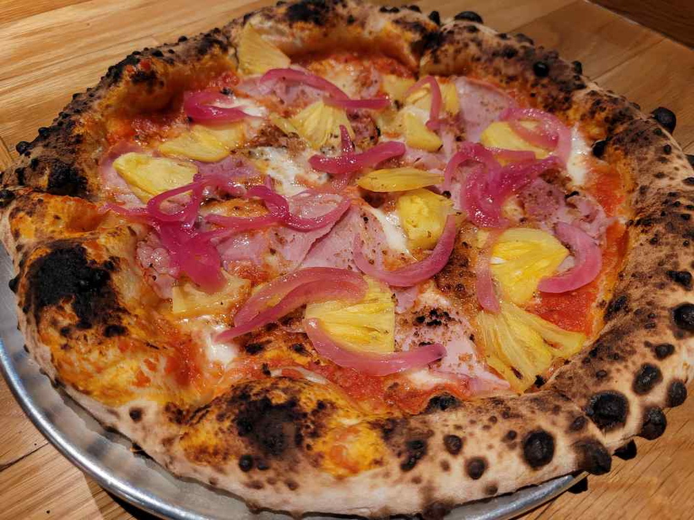 robertas-pizza-marina-bay-sands-12