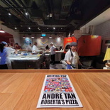 robertas-pizza-marina-bay-sands-13