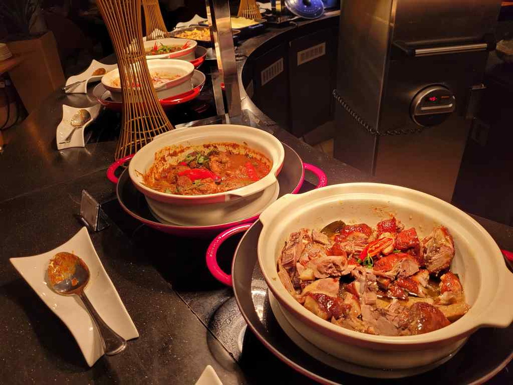 town-restaurant-fullerton-hotel-23
