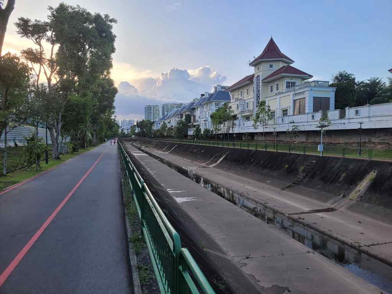 ulu-pandan-park-connector-run-01