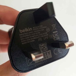 belkin-boostcharge-2-in-1-travel-pad-12
