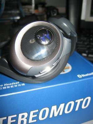 Motorola HT820 Bluetooth A2DP AV stereo headphones review
