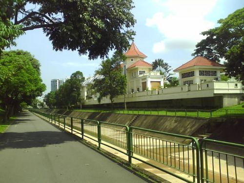 You can enjoy the view of houses along the route