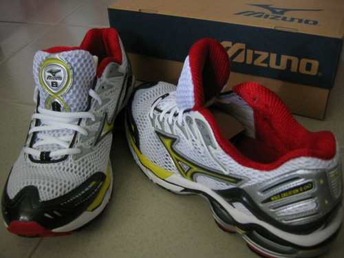 Mizuno Wave Creation 8 Back