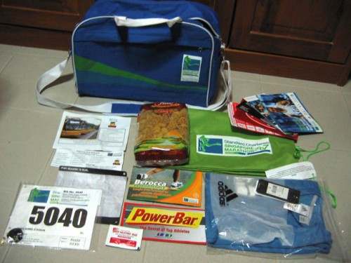 Standard Chartered Marathon SCM 2007 Racepack items