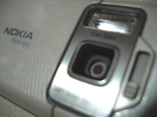5MP Camera with Carl Zeiss optics