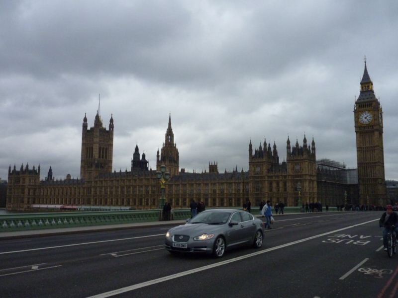 The view of the palace from afar.. again