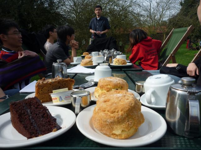 Lunch at the outdoors, picnic style!