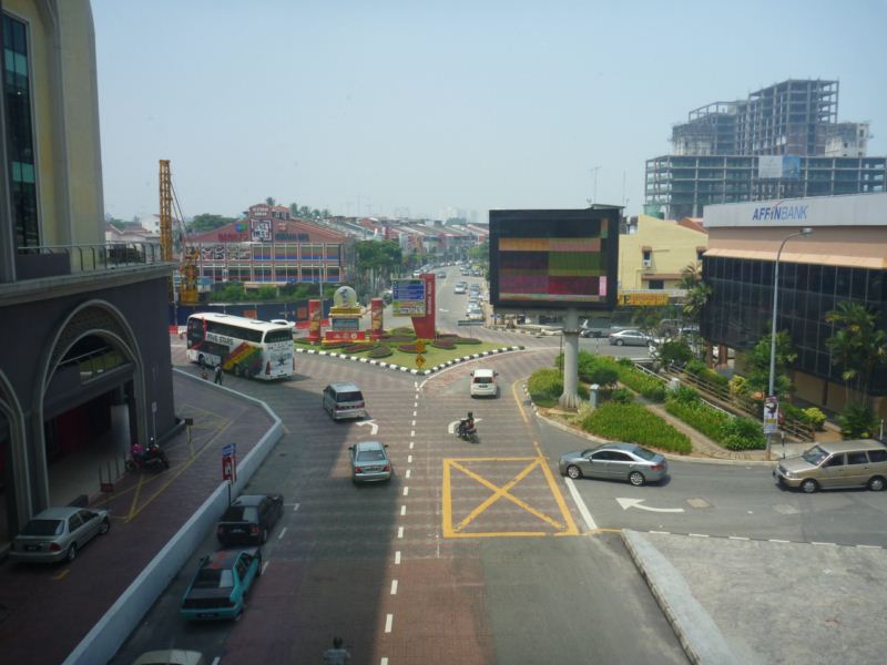 checking out all the shopping centers along Jalan Medeka