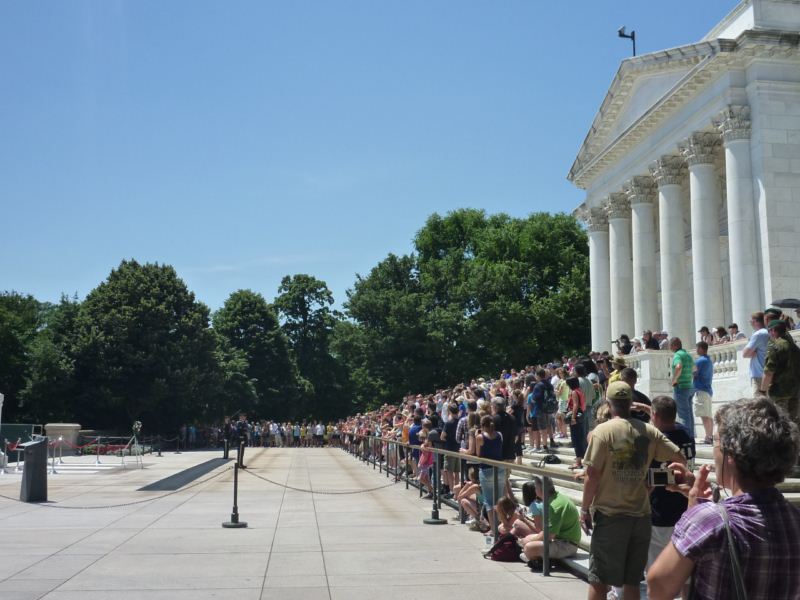 Honoring the entombed soldiers of World War I &amp;amp; II